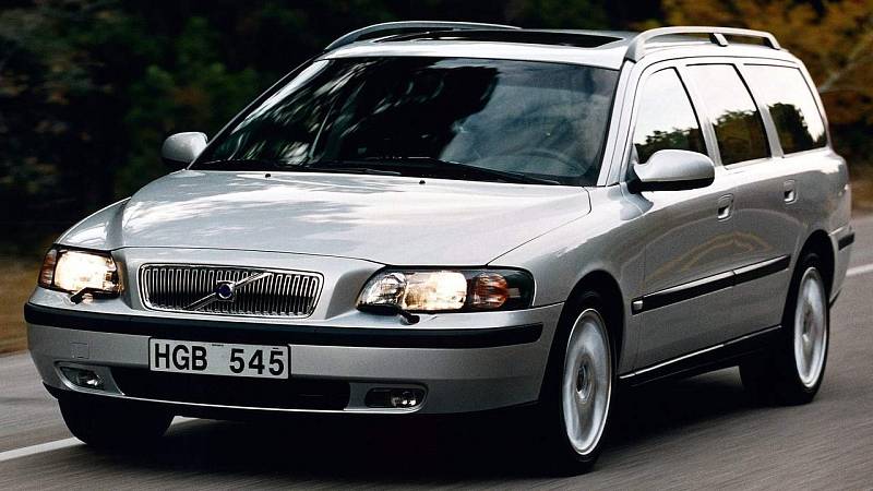 Volvo V70.