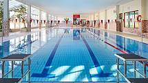 25metrový sportovní bazén se startovními bloky v akvaparku Mariba