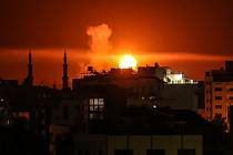 Izrael zaútočil na vojenská stanoviště Hamásu