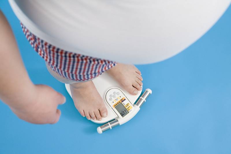 „Pokud je hodnota BMI vyšší než 30, jde už o obezitu. Člověk si v takovém případě zadělává i na komplikace v oblasti reprodukce,“ vysvětluje MUDr. Kateřina Veselá, Ph.D., ředitelka reprodukční kliniky Repromeda