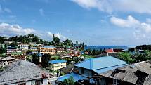 Port Blair je typické tropické městečko. Až na výhledy na moře z Roof Restaurantu zde ale není moc důvodů zůstat déle.