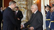 Prezident Václav Klaus jmenoval 6. října na Pražském hradě Petra Bendla ministrem zemědělství.