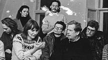 Dana Němcová, Saša Vondra a Václav Havel (trojice v popředí)