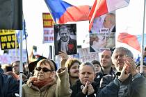 Demonstrace navazující na protesty za odstoupení premiéra Andreje Babiše (ANO) a za nezávislou justici, které v dubnu, květnu a červnu organizoval spolek Milion chvilek, se konala 16. listopadu 2019 v Praze na Letné