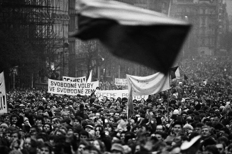 Poslední velká protirežimní demonstrace 28. 10. 1989