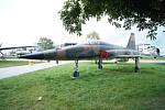 „Československá“ F-5E stojí dodnes v Leteckém muzeu Kbely