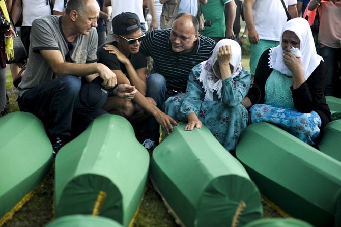 Připomínka masakru v Srebrenici