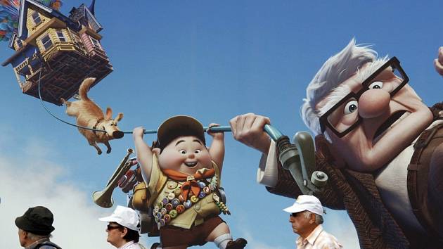 Ve středu začal 62. ročník nejprestižnější filmové přehlídky v jihofrancouzském Cannes. O zahájení se poprvé postaral animovaný snímek. Organizátoři vsadili na novinku studia Pixar s názvem Up – u nás se bude promítat od srpna pod titulem Vzhůru do oblak.