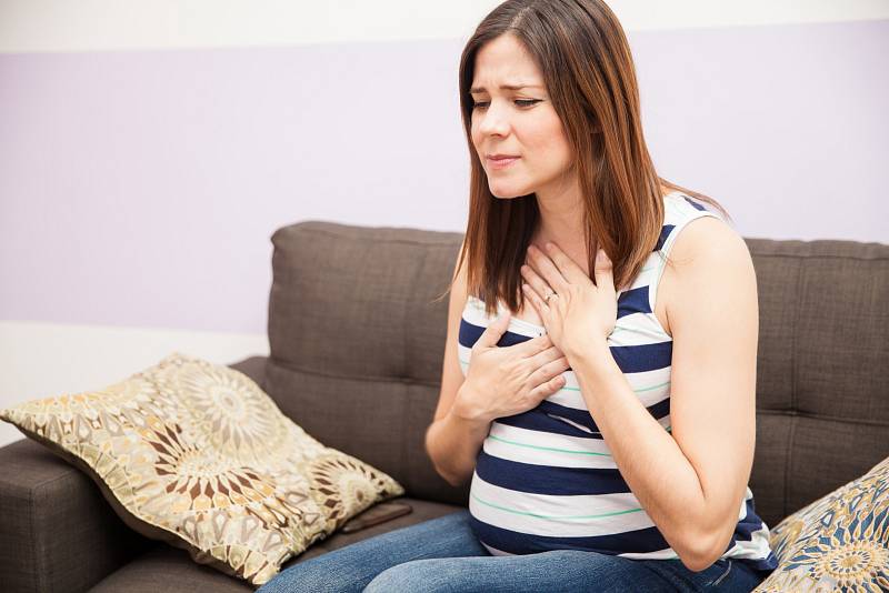 Pálení žáhy se často vyskytuje i u těhotných žen.