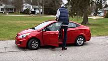 Basketbalista Robert Bobroczkyi a Hyundai Accent.