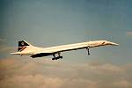 Concorde British Airways přiblížení na přistání na letišti Leeds Bradford v roce 1990.