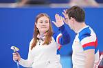 Čeští curleři Zuzana Paulová a Tomáš Paul na zimní olympiádě v Pekingu.