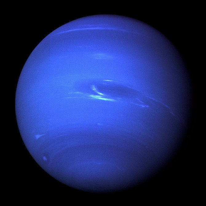 Planeta Neptun přišla v průběhu let o své mraky. Experti tuší, čím by to mohlo být. Ilustrační snímek