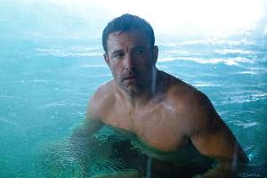 Ben Affleck v thrilleru Hluboká voda (2022)