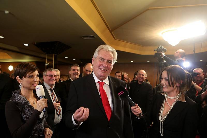 Novým prezidentem České republiky byl v sobotu 26. ledna 2013 zvolen Miloš Zeman.