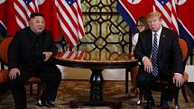 Donald Trump a Kim Čong-un na summitu v Hanoji