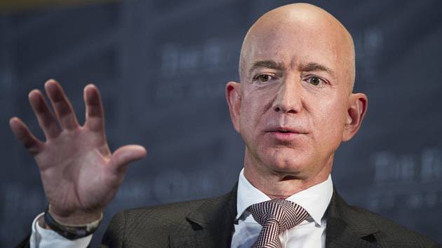 Zakladatel internetového prodejce Amazon Jeff Bezos