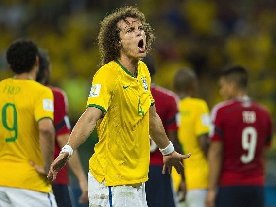 Ani David Luiz, brazilský defenzivní špílmachr ve službách londýnské Chelsea, do Ruska nepřijede.