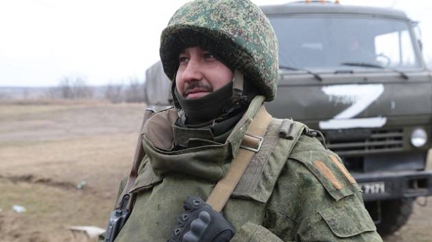 Ruské síly v Doněcku, s vojenským vybavením označeným písmenem Z
