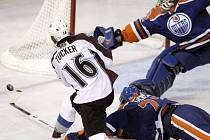 Útočník Colorada Darcy Tucker gólmana Garona v brance Edmontonu nepřekonal, Oilers vyhráli 3:2.