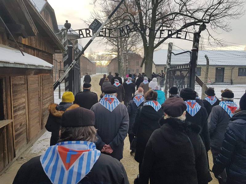 Osvětim navštívili u příležitosti Mezinárodního dne památky obětí holokaustu bývalí vězni