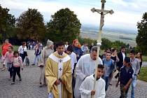 Zhruba 400 Romů z různých koutů Česka i ze Slovenska se 17. září sešlo na Svatém Kopečku u Olomouce na tradiční romské pouti.