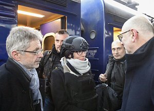 Miloš Vystrčil a Markéta Pekarová Adamová přijeli do Kyjeva