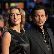 S EXMANŽELKOU. Začátkem roku se Johnny Depp rozvedl s americkou herečkou Amber Heard.