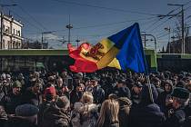Tisíce lidí 12. března demonstrovaly v moldavském hlavním městě proti vládě a zvyšujícím se životním nákladům. Protesty svolala proruská strana Șor.