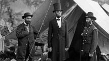 Allan Pinkerton, americký prezident Abraham Lincoln a generál George B. McClellan