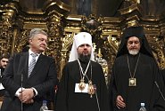 Ukrajinský prezident Petro Porošenko, Epifanij a metropolita Emanuel