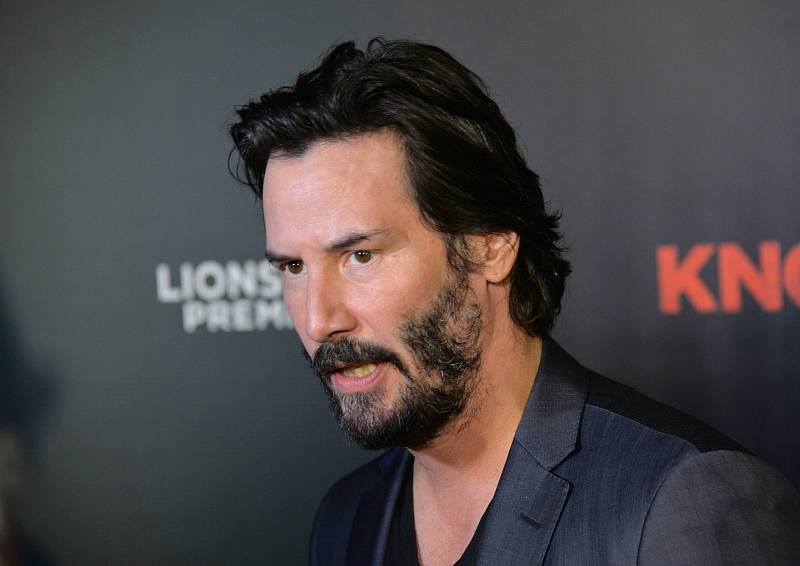 Keanu Reeves je tak trochu záhadný a samotářský muž.