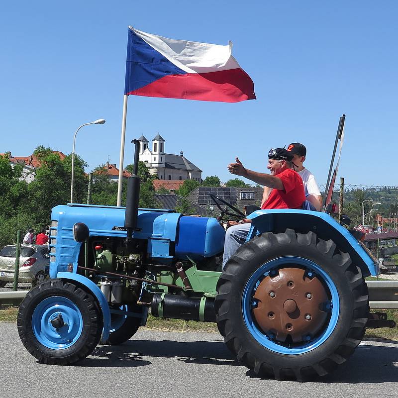 Traktory Zetor patří neodmyslitelně k novodobé historii našeho zemědělství. Snímek je ze srazu Zetorů v Přibyslavicích na Třebíčsku.