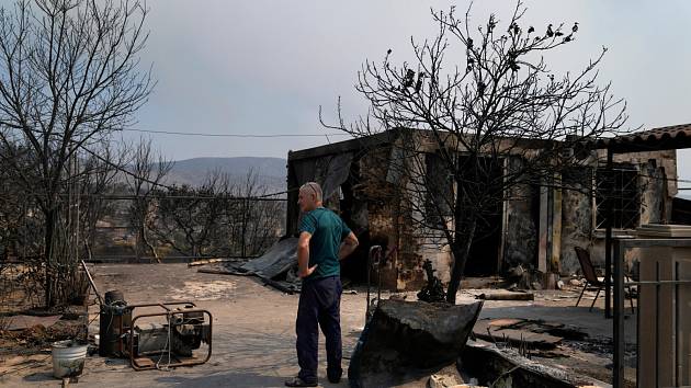 Řecko se potýká s rozsáhlým požárem, červenec 2023