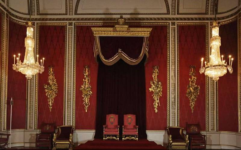 Trůnní sál v Buckinghamském paláci