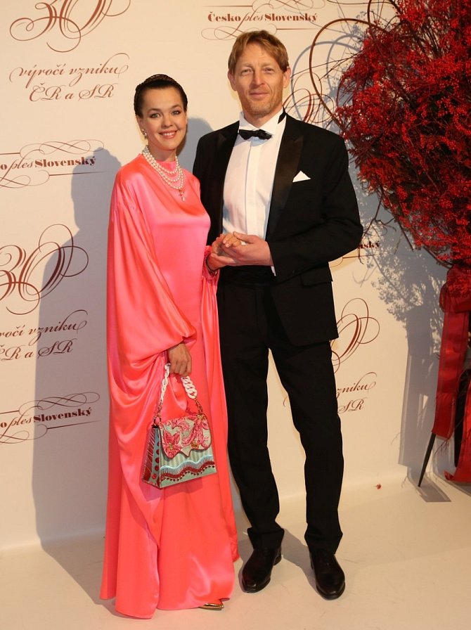 V partnerském vztahu jsou Lilia Khousnoutdinova a Karel Janeček od roku 2017. V témže roce absolvoval zamilovaný pár svatební obřad podle buddhistických tradic v Bhútánu. Oficiální svatba proběhla předloni v Praze
