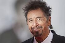 Americký filmový a divadelní herec Al Pacino.