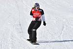 Snowboardcrossařka Eva Samková vyhrála na budoucí olympijské trati v čínském Secret Garden úvodní závod nového ročníku Světového poháru.