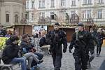 O velikonočních svátcích se do ulic vrátí policisté se samopaly