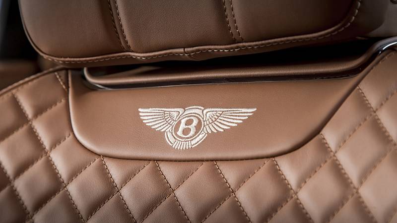 Kožené interiéry ve vozech Bentley.