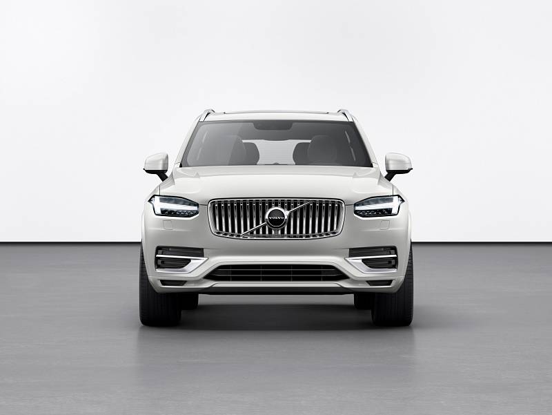 Moderniované Volvo XC90 (2020)