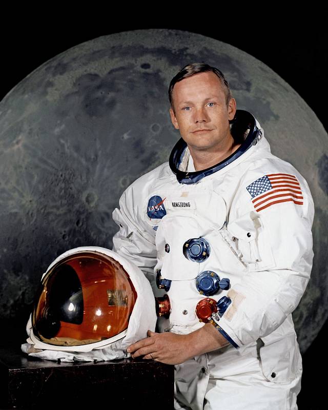 Neil Armstrong ve svém skafandru, jehož nošení označil za velmi příjemné