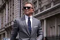 Daniel Craig v bondovce Není čas zemřít