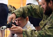 Vojenský výcvik na krymské střední škole