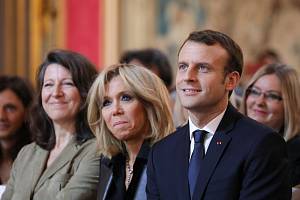 Emmanuel Macron s chotí