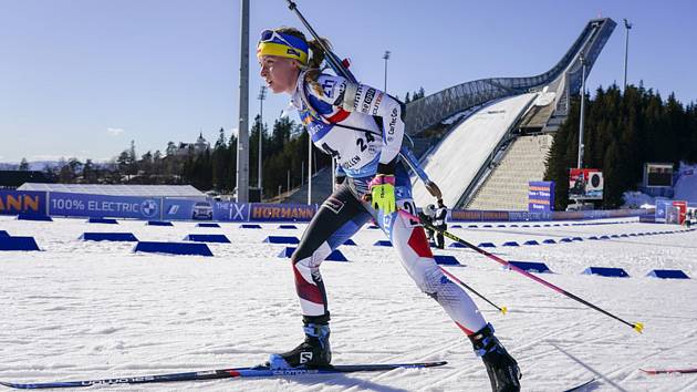 Česká biatlonistka Markéta Davidová na trati sprintu SP v Oslu.