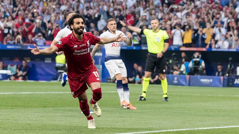 Liverpoolský Mohamed Salah se raduje z gólu ve finále Ligy mistrů.