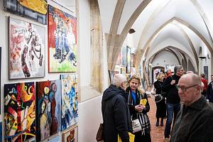 Výstava dražených obrazů je k vidění do 10. prosince v Karolinu v Praze.
