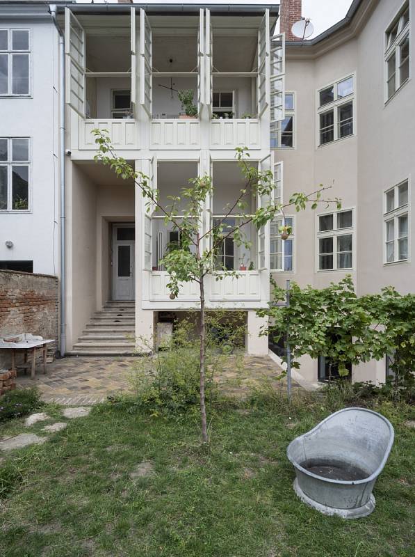 Absolutním vítězem soutěže Interiér roku 2018 se stala rekonstrukce sto let starého domu ve Znojmě