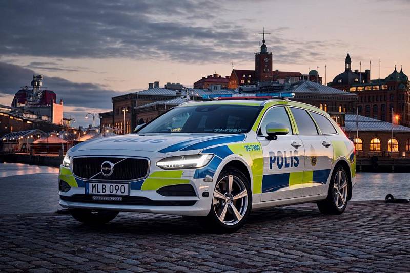 Volvo V90 už slouží ve Švédsku